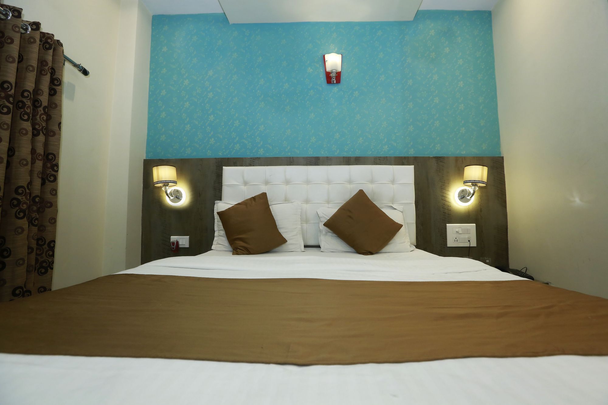 Hotel Grace Inn Mumbai Dış mekan fotoğraf
